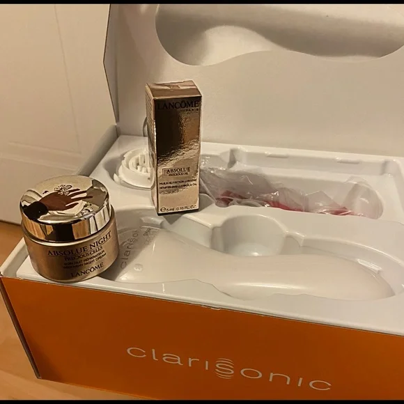 Clarisonic - Picture 2 of 5
